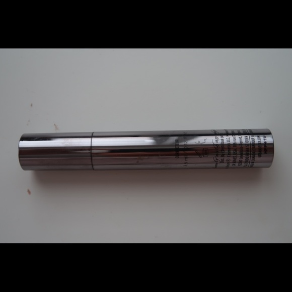 Urban Decay All Nighter Concealer - Picture 2 of 3